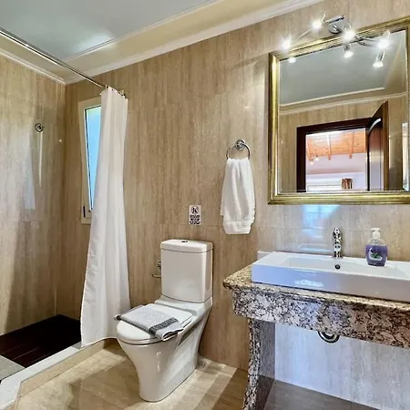Allegra Villa *